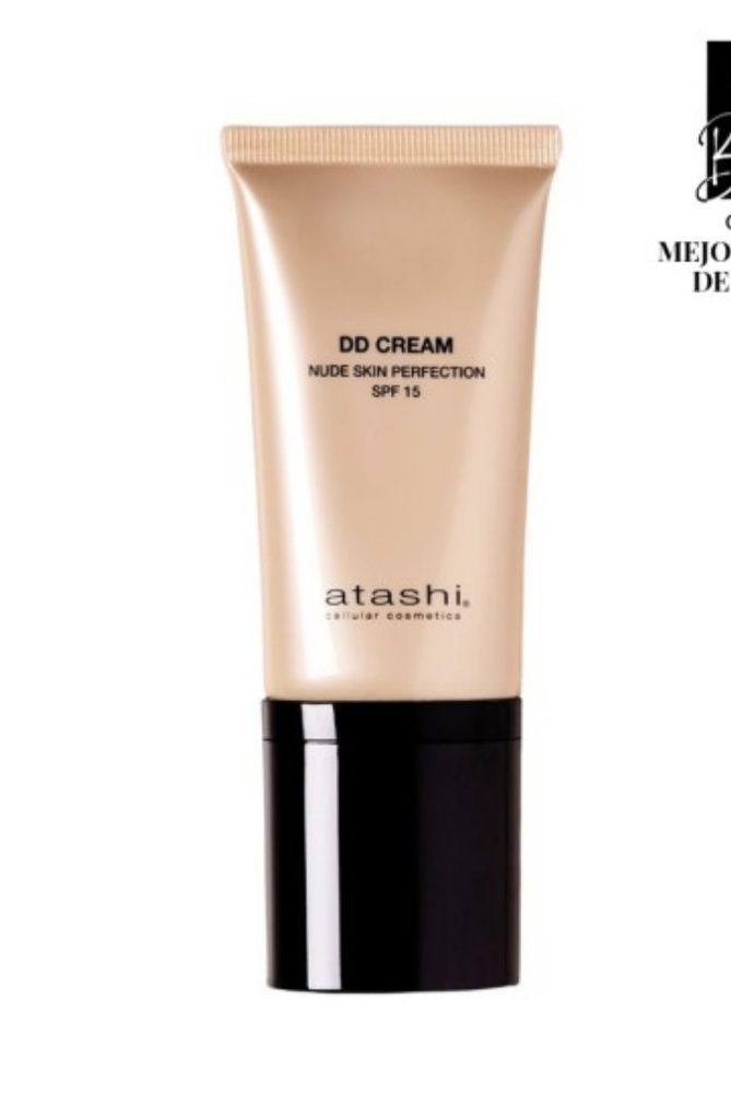 Atashi DD Cream antiedad con color beige nude 